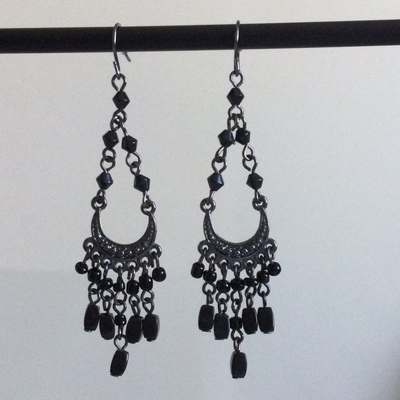 Elegant Chandelier Dangling Earrings - Picture 1 of 4